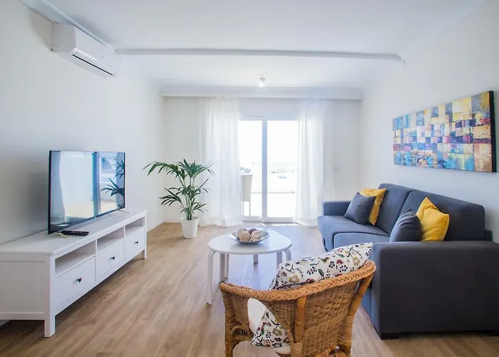 Flower Beach Suite 26